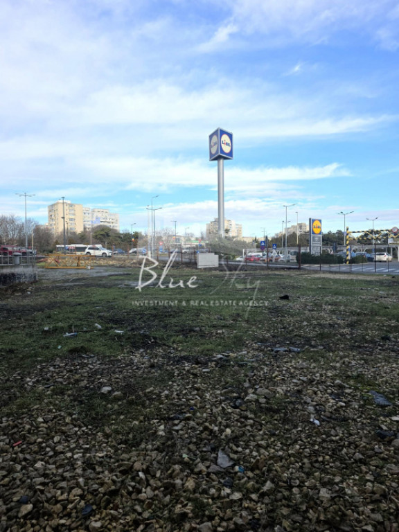 Teren cu autorizatie de constructie
