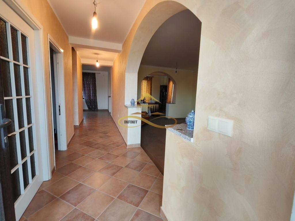 Casa de vanzare in Cleja Bacau - Finisata pe interior