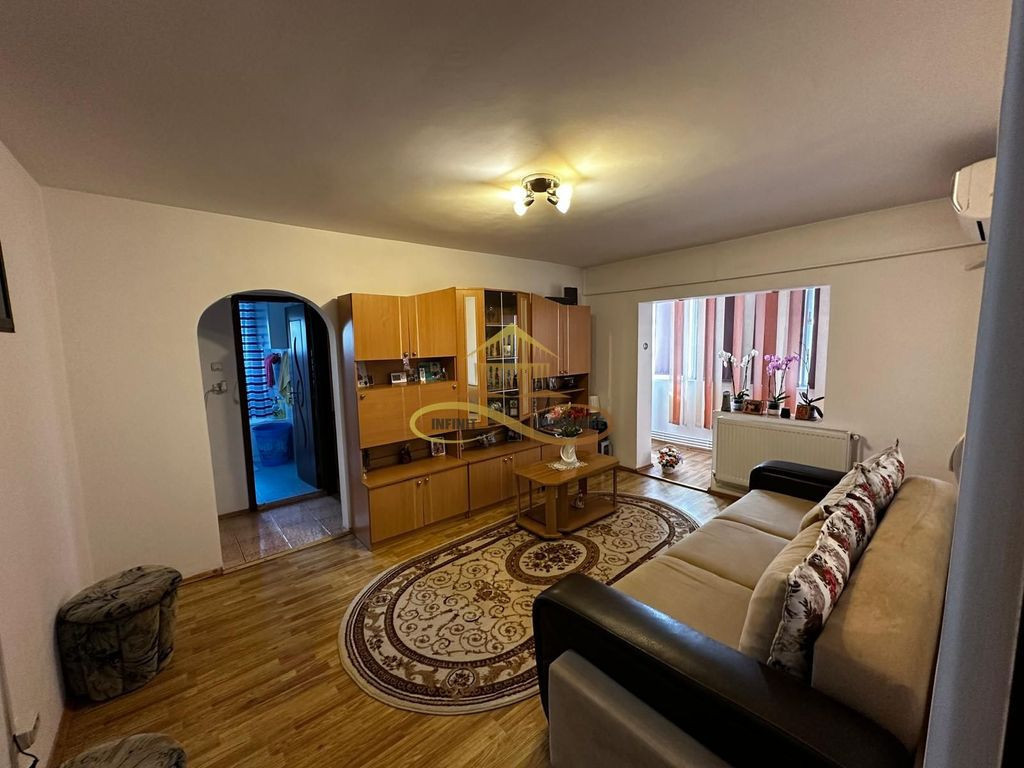 Apartament 2 camere de vanzare strada Bicaz / Bacau