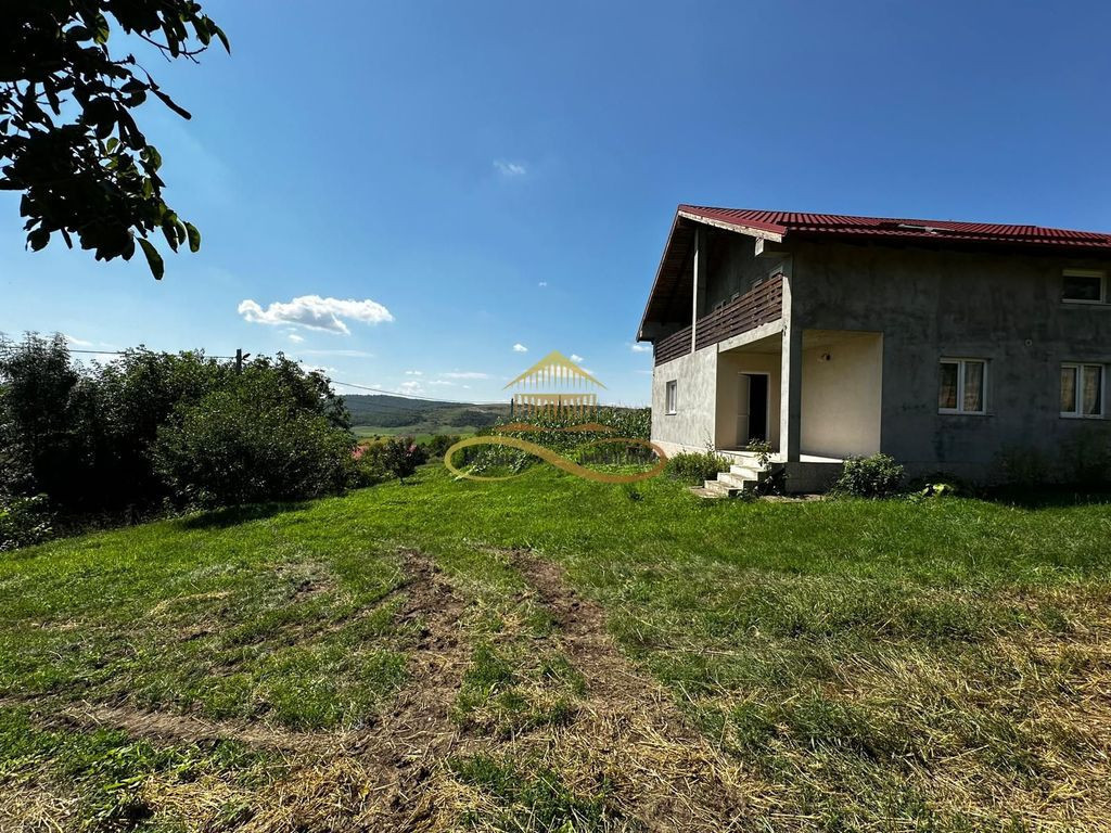 Casa de vanzare in Secuieni / Bacau