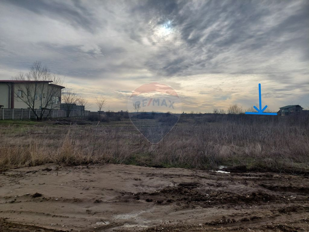 Teren intravilan, un colț de liniște, aflat în Petreș...