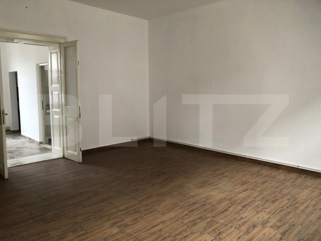 De vanzare spatiu de birouri /comercial , 76,32 , zona Centr