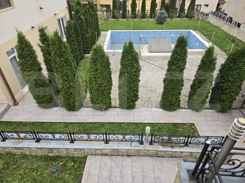Vile cu piscina exclusivista de vanzare in zona Grand Hote