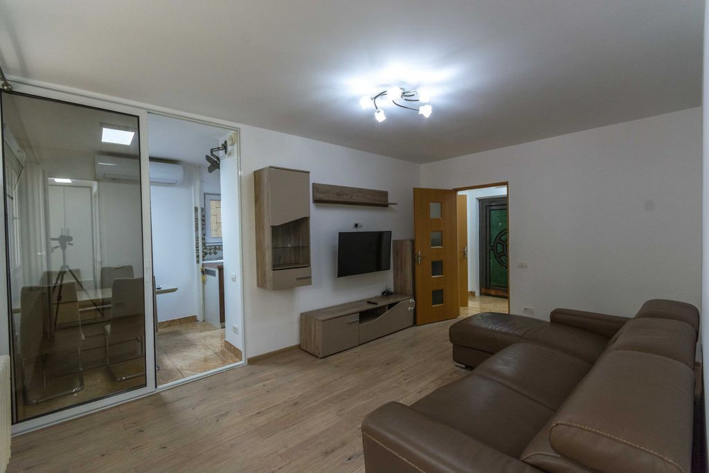 Titan - Prisaca Dornei nr. 6, Parcul Titanii, 2 camere cu...