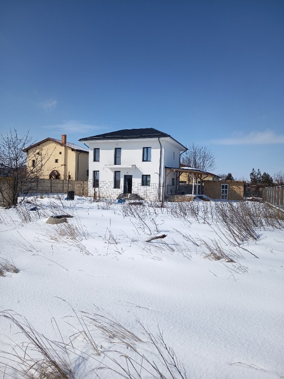 Casa p+1+pod 3cam. 2bai 2balc. 130mp 600m teren Mihailesti 20min. buc.