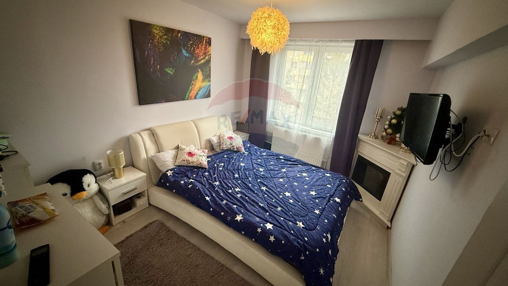 Apartament 3 camere- Ultracentral, Garaj sub bloc si boxa