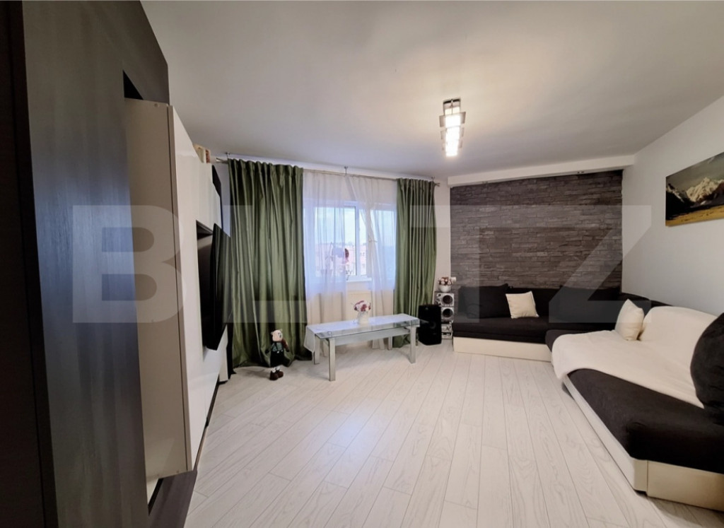 Apartament luminos 2 camere, 52 mp total, balcon, zona Măr?