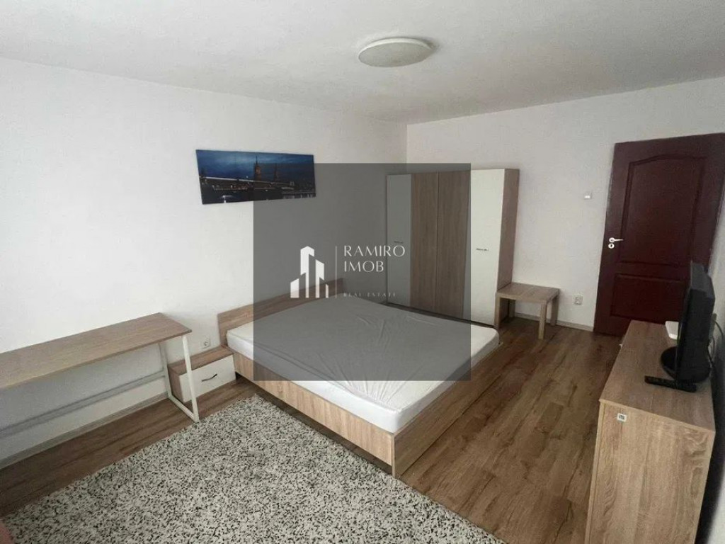 Garsoniera Decomandata 1 Decembrie Metrou