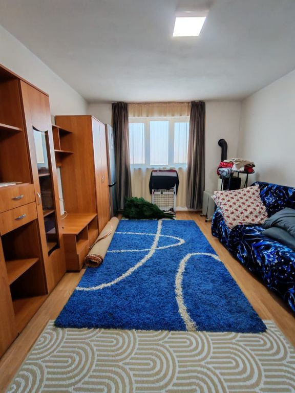 Garsoniera - zona centrala - stadion Nasaud - etaj 3