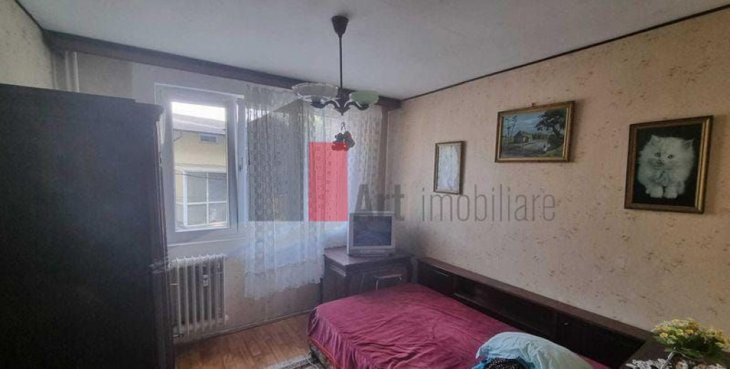 Vânzare apartament decomandat 4 camere Bd. Brâncoveanu