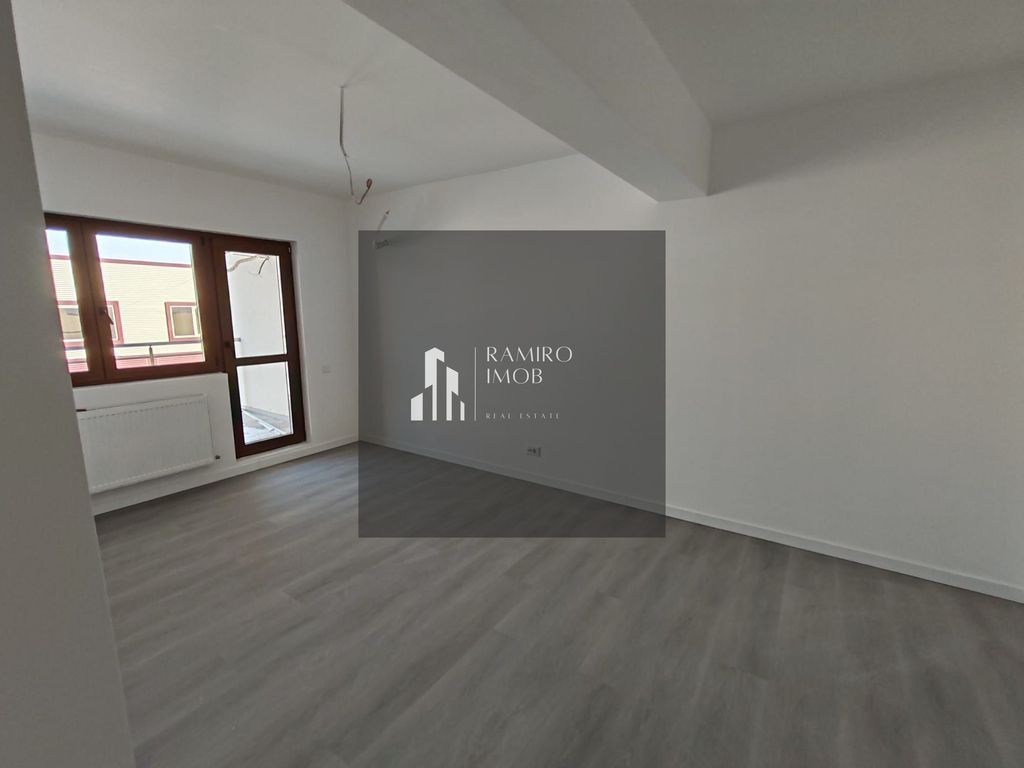 Reducere! Apartament spatios 2 camere, etaje intermediare, b
