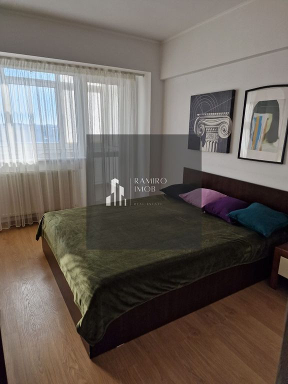 Apartamnet 3 camere 74 mp 1981/ DECOMANDAT / VICTORIEI