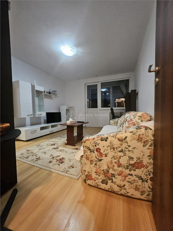 Apartament a camere - Drumul Taberei / Romancierilor - Metro