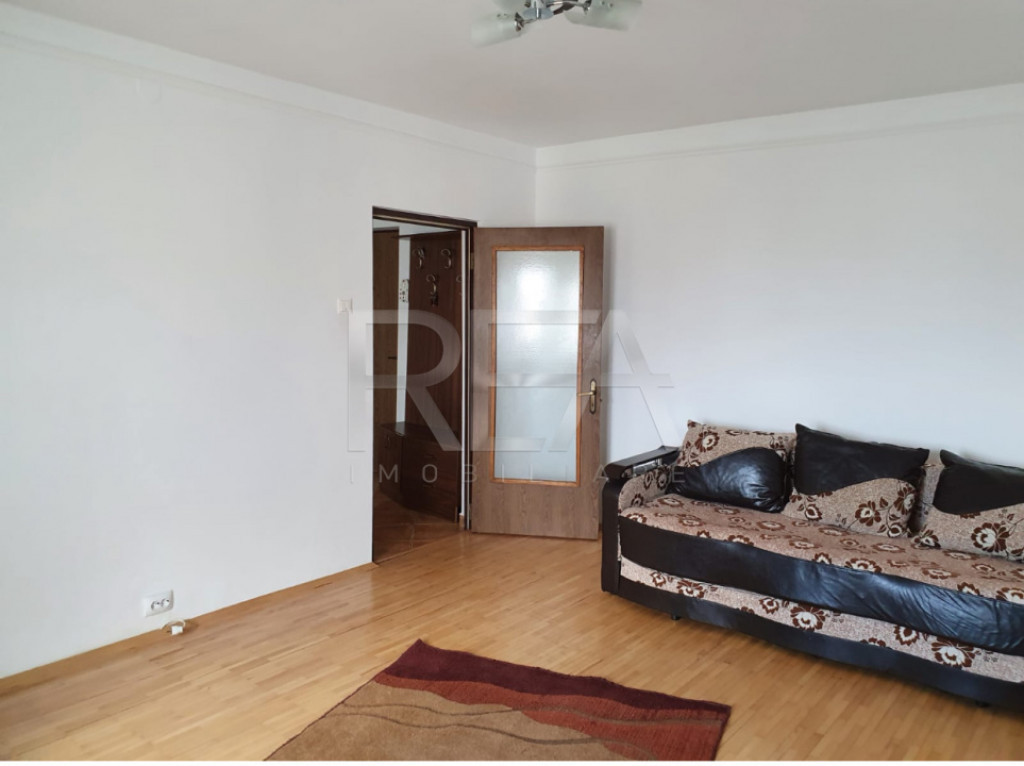 3 camere-13 septembrie-Loc de parcare