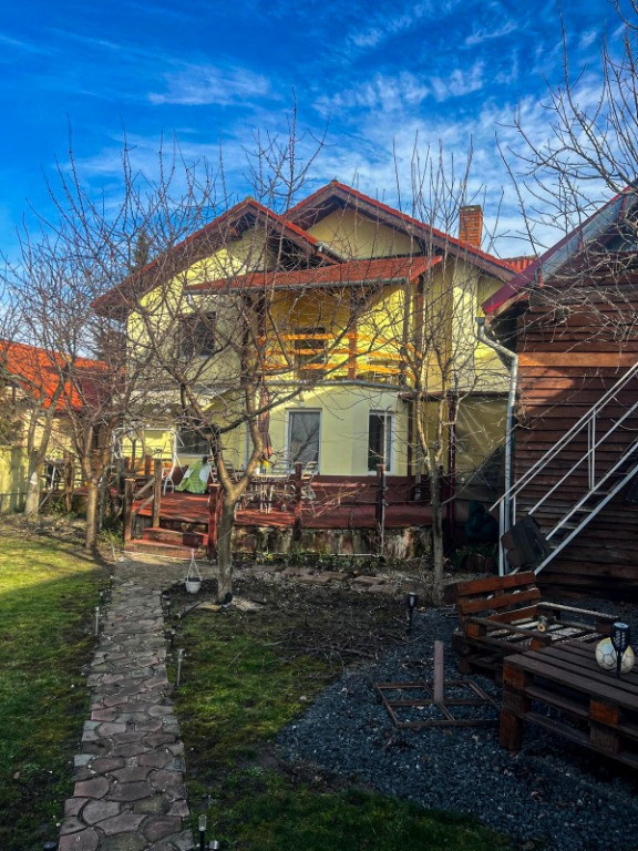CASĂ INDIVIDUALĂ, locație liniștită și prestigioasă, Timisoara