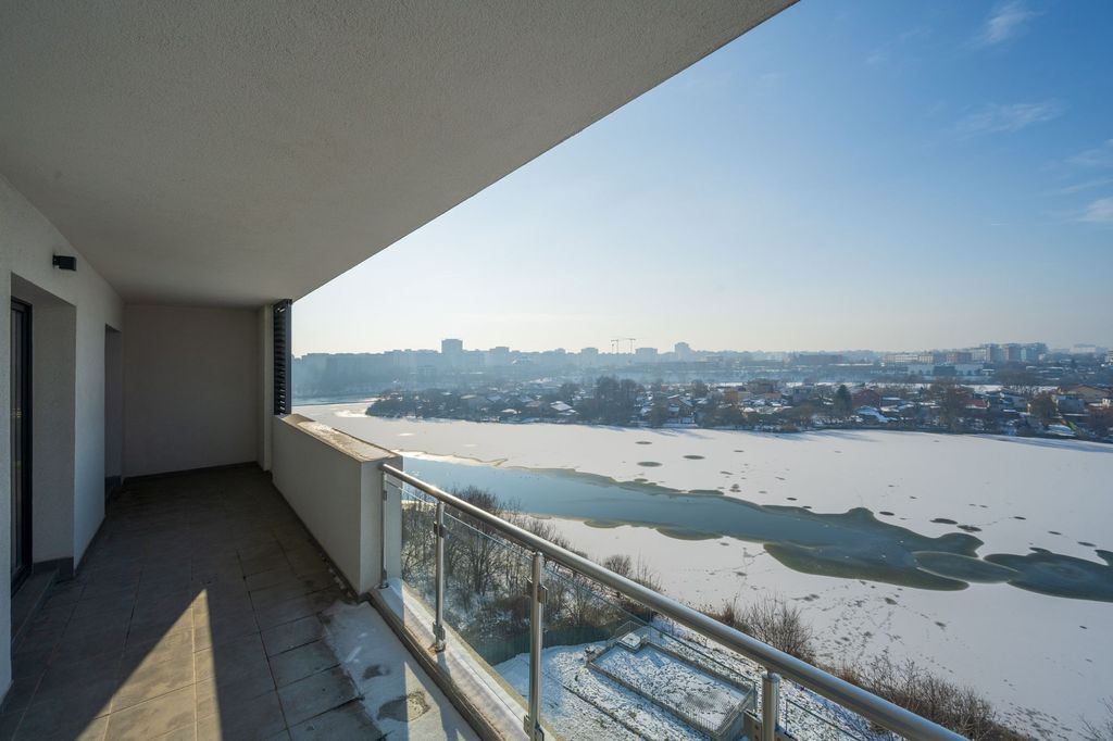 3 CAMERE VEDERE SUPERBA SPRE LAC BLOC NOU FINALIZAT TERAS...