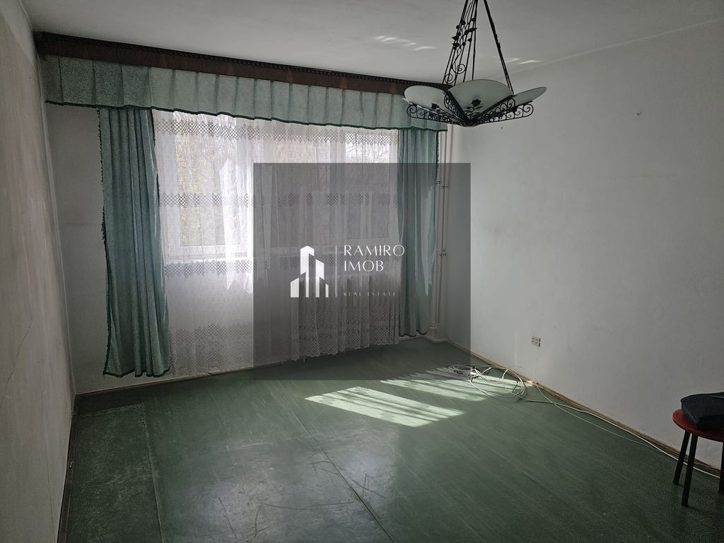 2 Camere Decomandat - Sector 4 - Emil Racovita