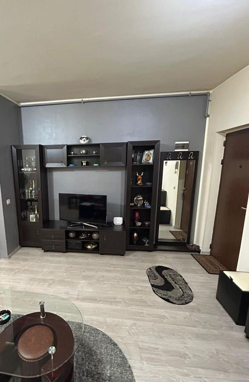 Metrou Berceni -Biruintei 2 camere 64mp plus curte 100mp