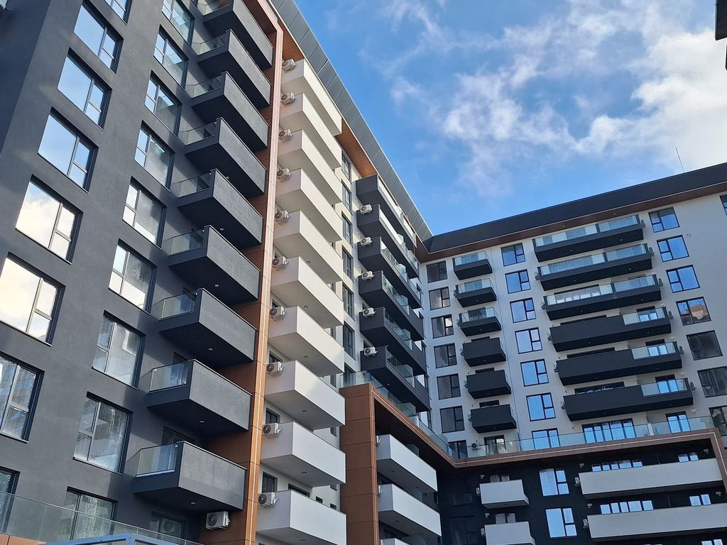 3 camere Auchan Titan 1 Decembrie 1918