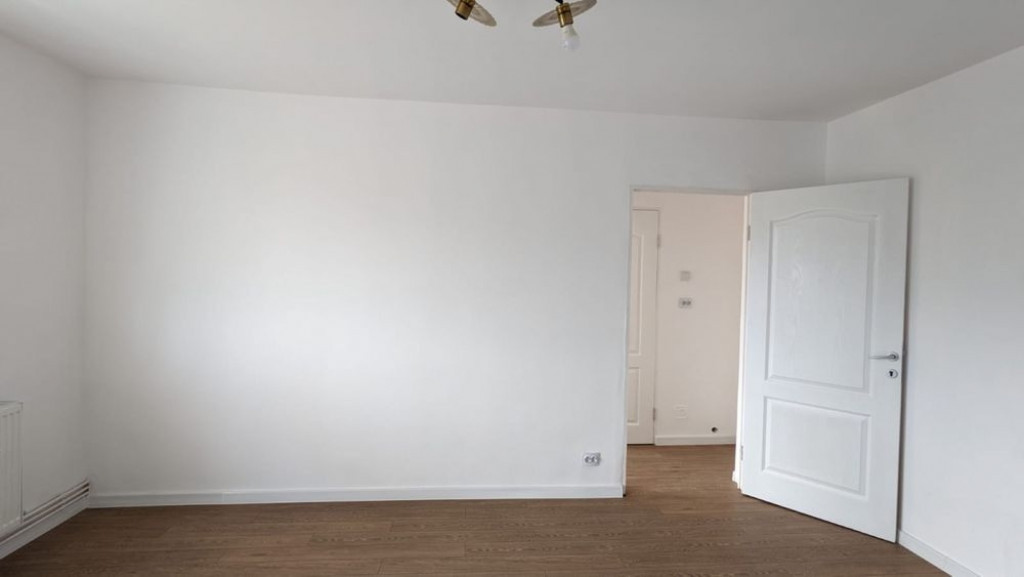 Apartament 2 camere renovat zona Astra