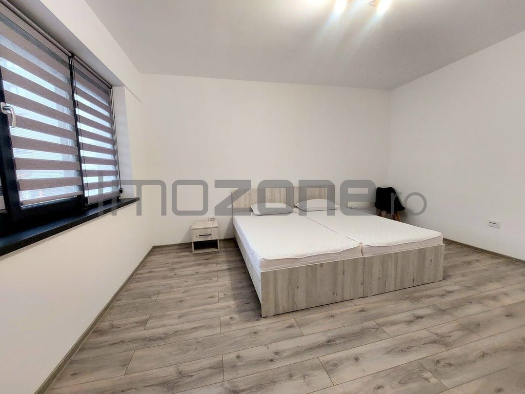 Garsoniera, 42 mp, decomandata, bucatarie 11 mp, mobilata...