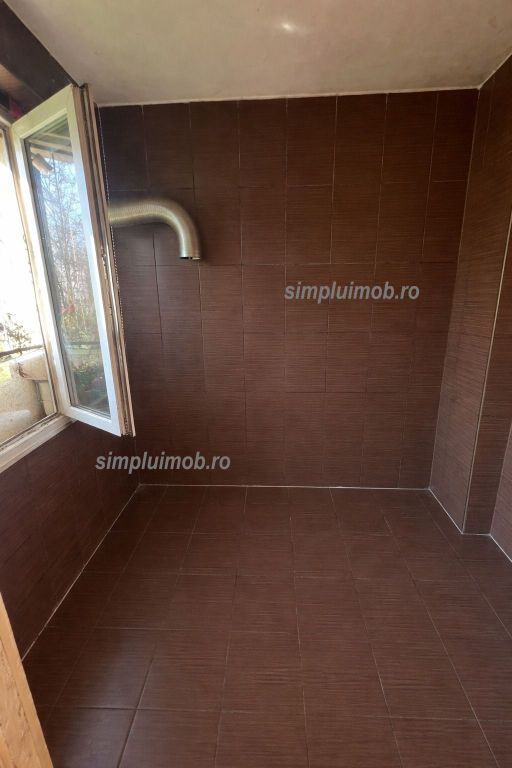 Garsoniera Bd 1 Decembrie parter inalt