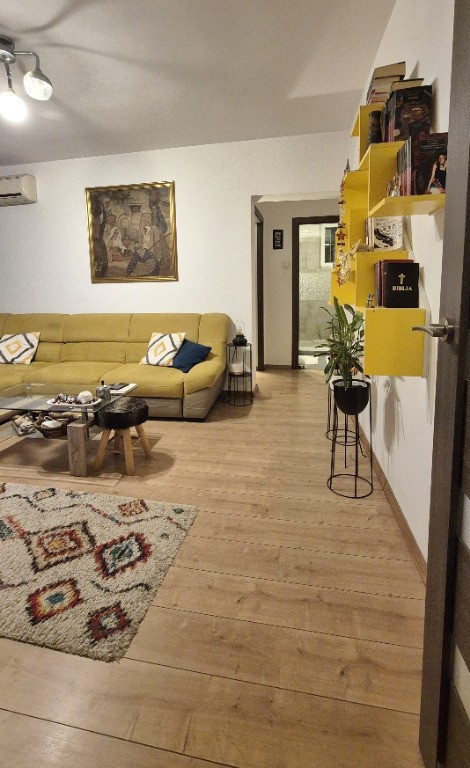 Vânzare apartament 3 camere, parter, 60 mp, Piața Sudului