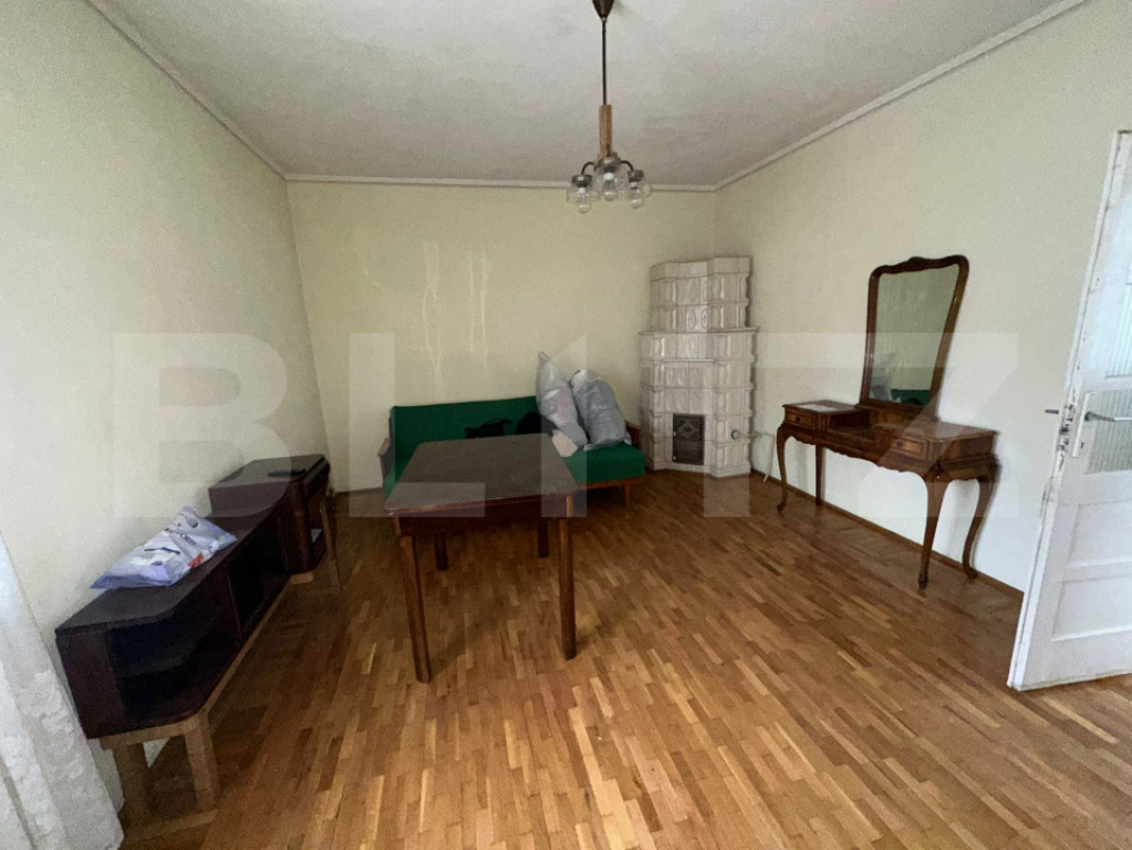 Oportunitate investițională: Casă cu subsol, parter, etaj