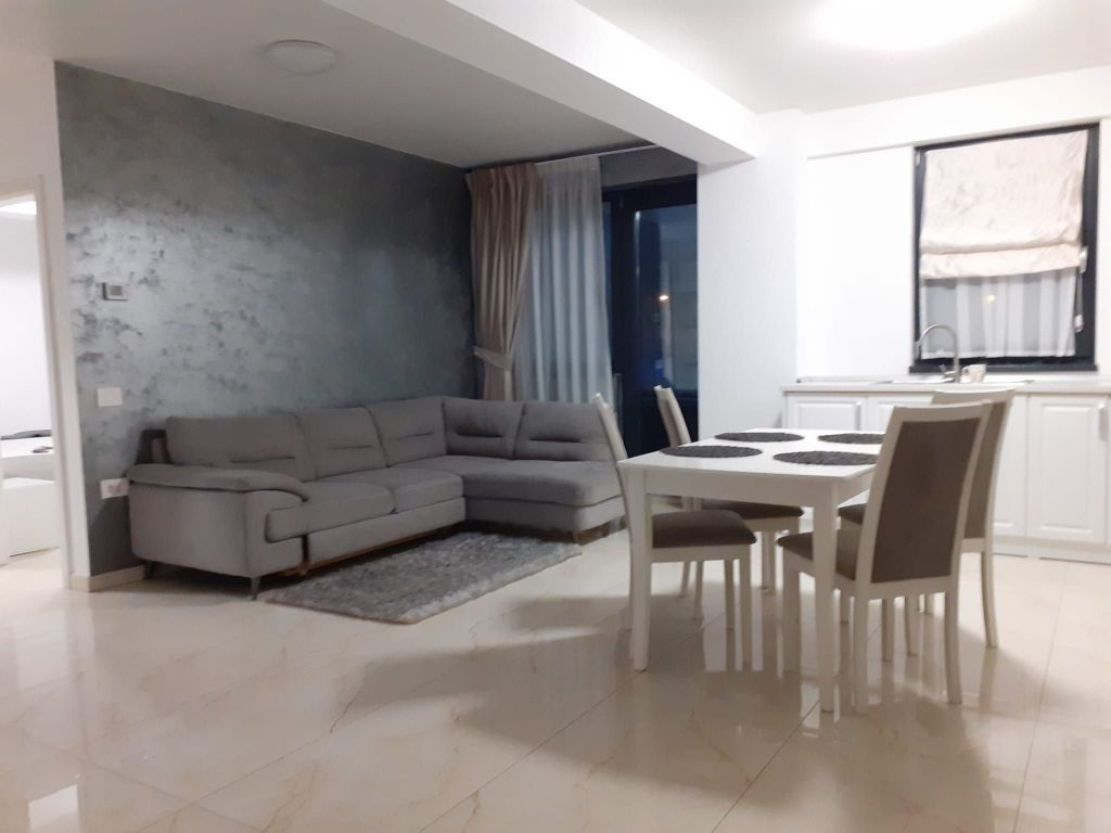 Apartament modern de închiriat în ansamblul Roka Concep...