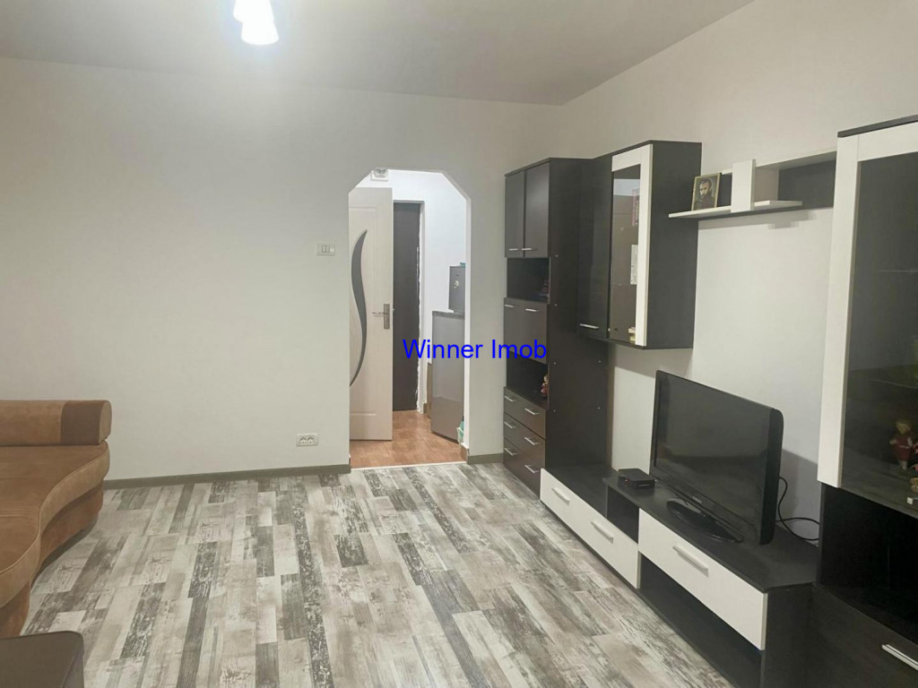 Vanzare Garsoniera Metrou Titan