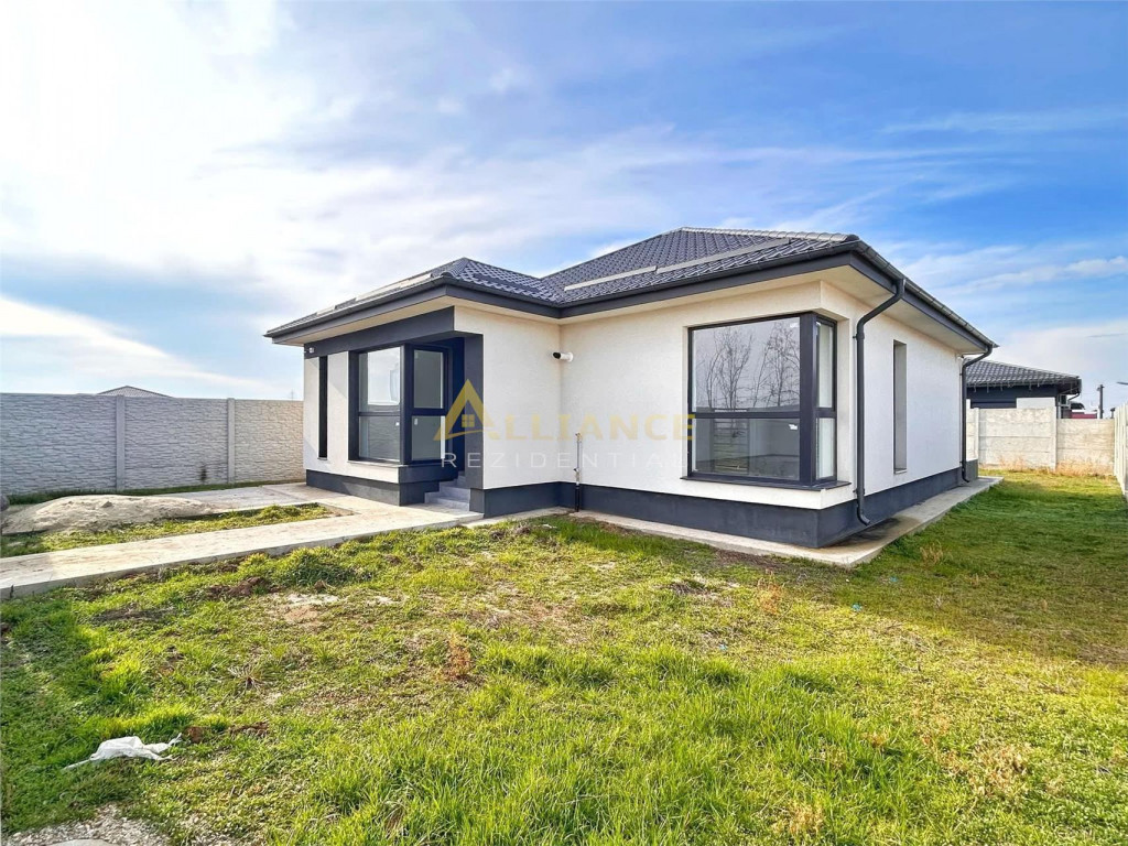 De casa pe parter - 3 camere, 2 bai, teren 376 mp