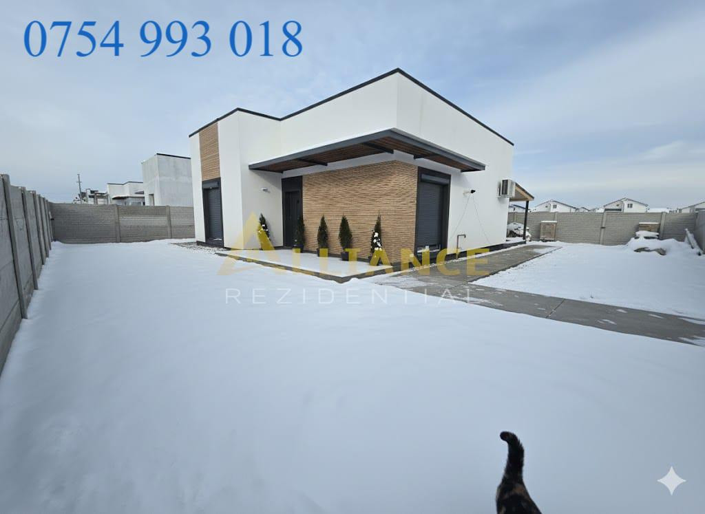 Casa stil mediteranean (zona de intrare in Comuna)