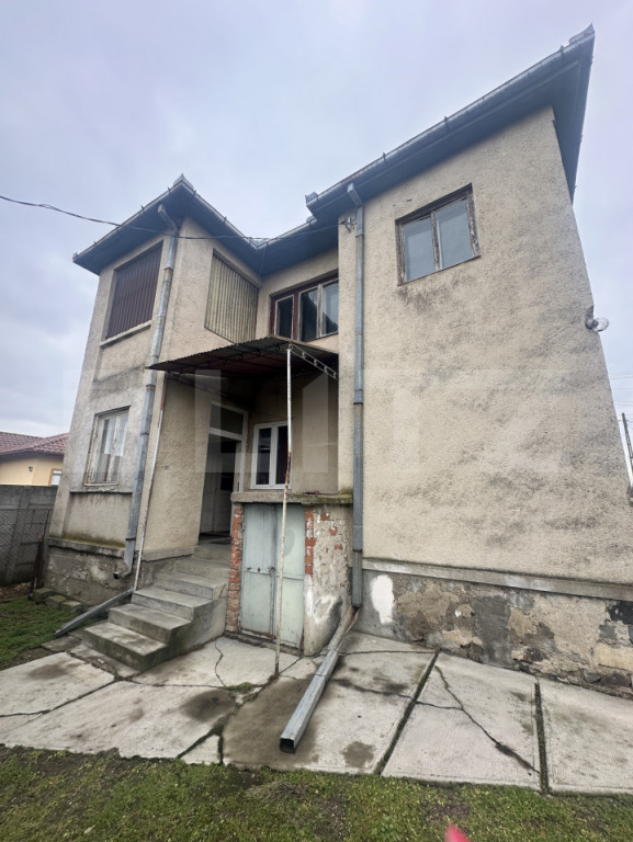 Casa tip P+E, 142 Mp utili, 1371mp teren, Paulesti