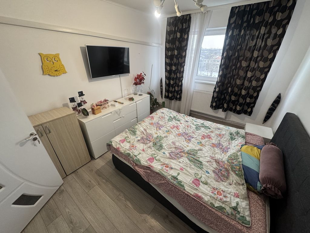 Apartament 3 camere zona Abator