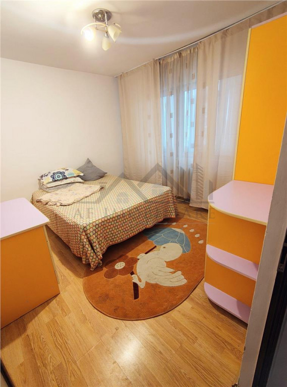 Apartament 2 camere Podu Ros zona Odeon