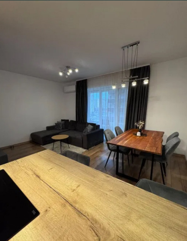 Apartament 2 camere, open space - zona Avantgarden