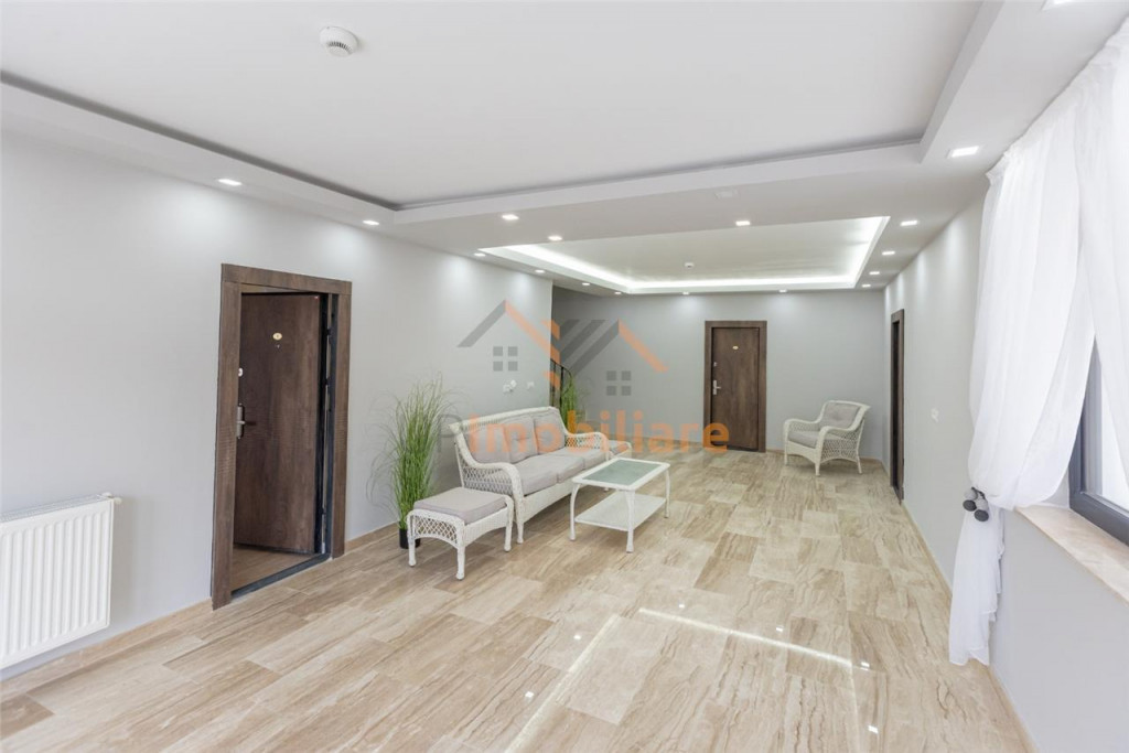 VILA DE INCHIRIAT | 11 CAMERE | 650 MP | ORADEA | BIHOR