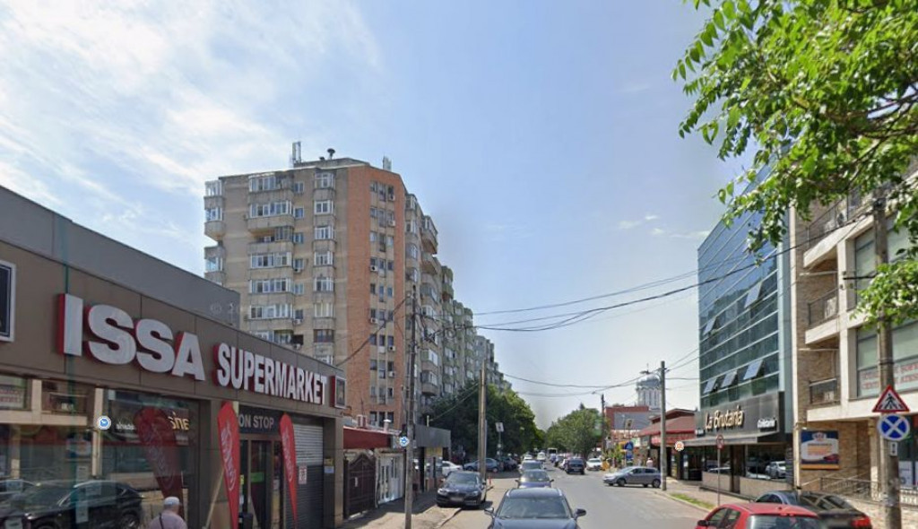 Zona Margeanului sp 57 mp vitrina 5 m trafic intens