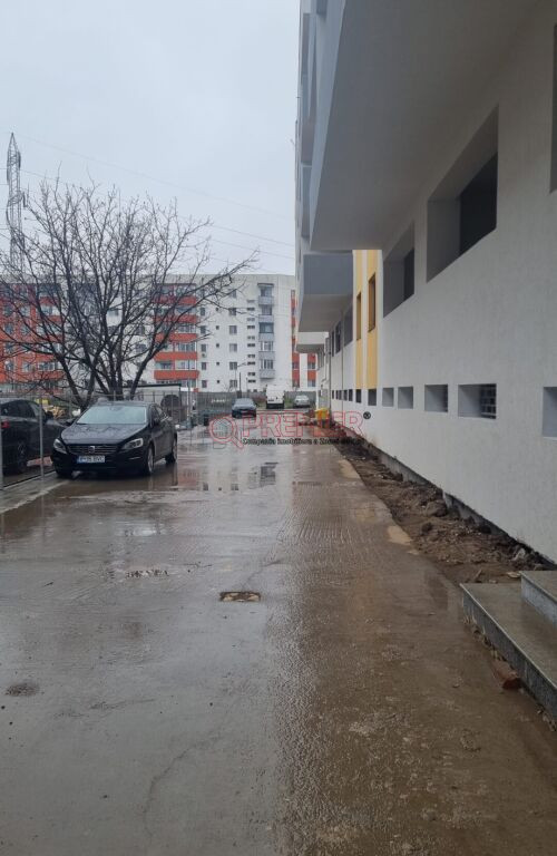 Oltenitei - Parc Laurentiu Raiciu - Garsoniera decomandata