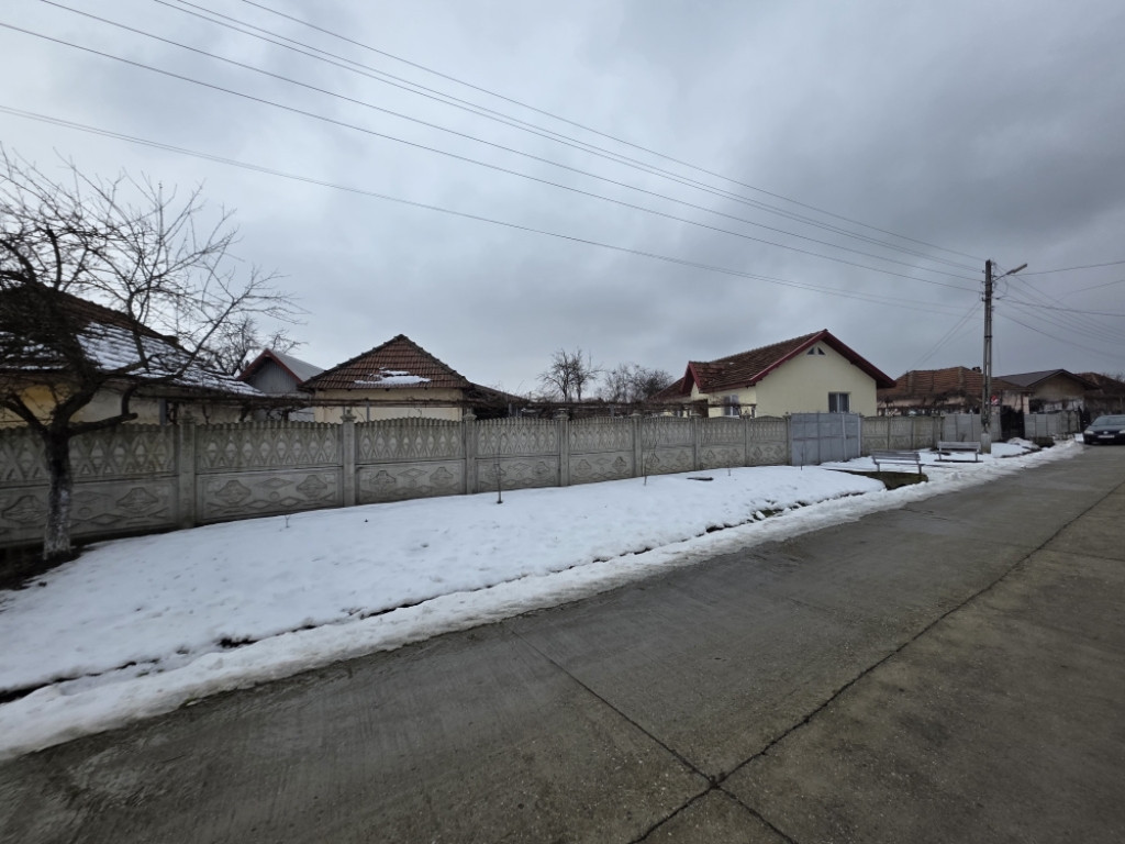 Casa în comuna Calnic sat Didilesti