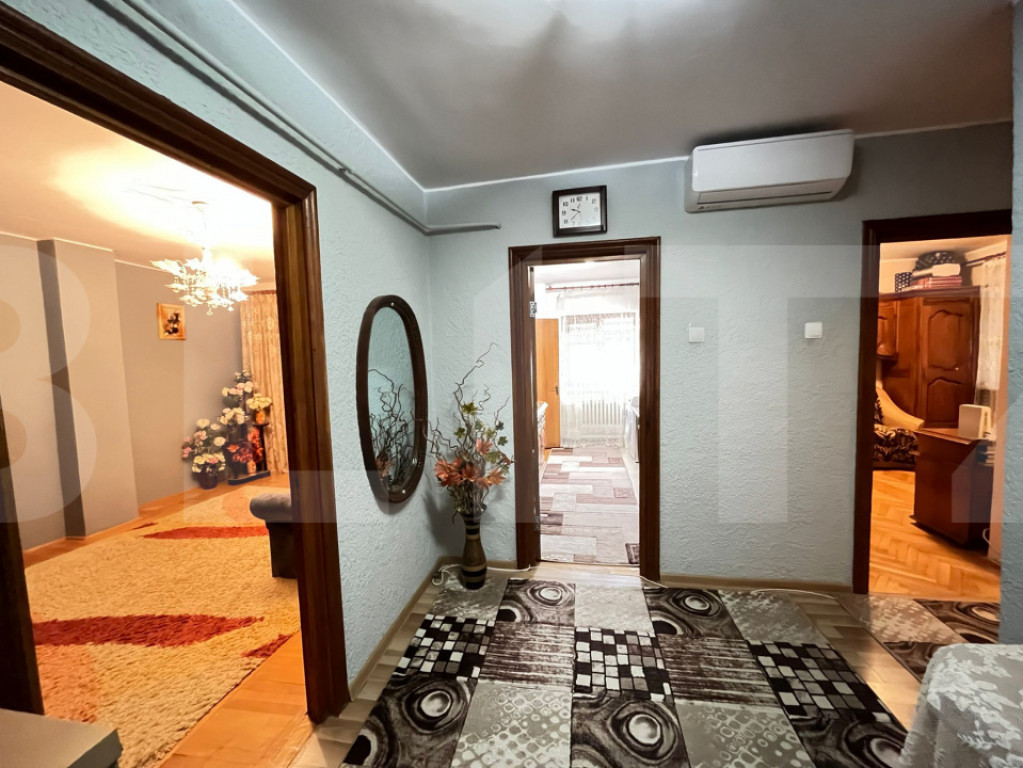 Apartament ultracentral cu 3 camere, 2 balcoane mari-78 mp