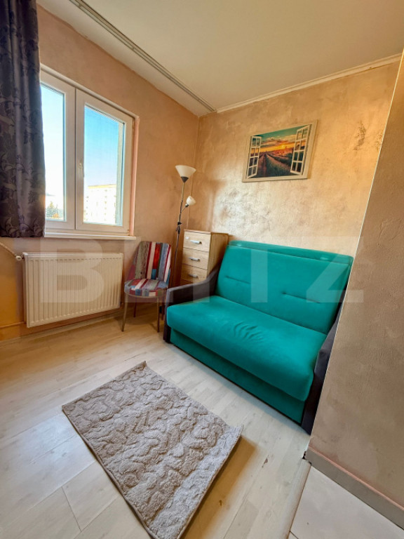 Camera de camin cu baie proprie + loc de parcare