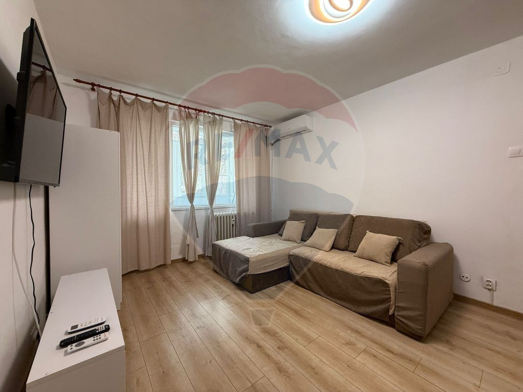 Garsoniera complet mobilata si utilata - Titan, str Codri...