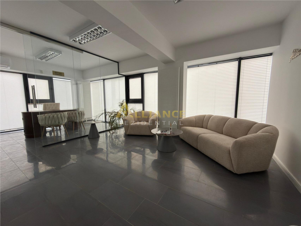 Spa#539;iu comercial la metrou Leonida-60 mp