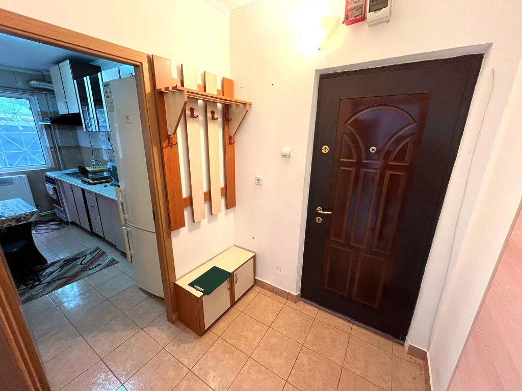 Apartament 2 camere in cartier VEST