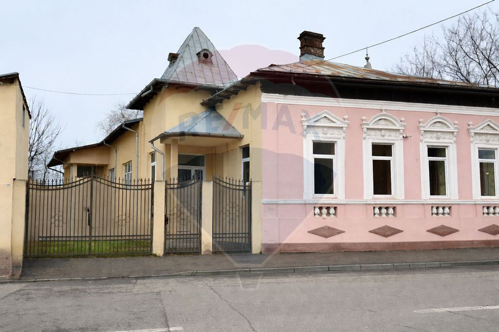 Casa de vanzare in Campina (spatiu comercial) - Zona Lidl