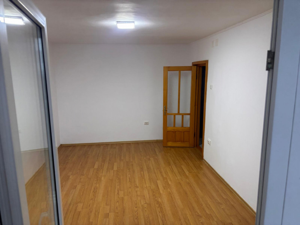 Apartament 3 camere confort 1 decomandat, etaj 7/10, Viziru
