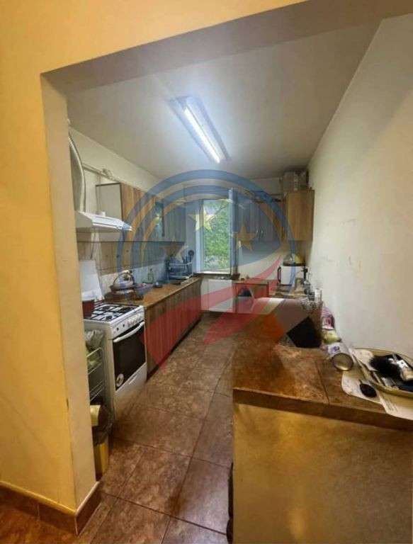 Spațiu comercial open space de închiriat – 12 €/mp