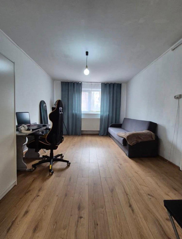 Garsoniera decomandata - zona Bartolomeu