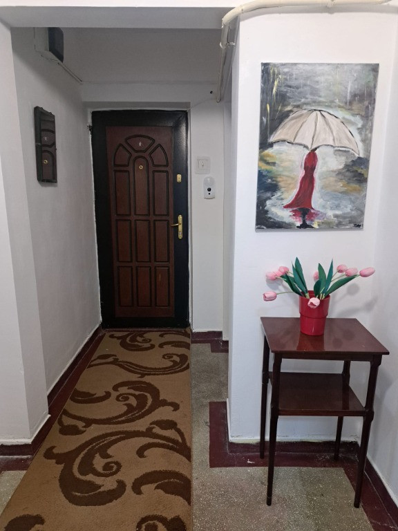 Vand apartament 4 camere Tecuci